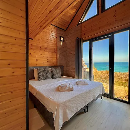 Renka Holidays And Caravans אלאניה