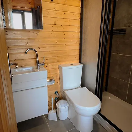 Готель Renka Holidays And Caravans Аланія