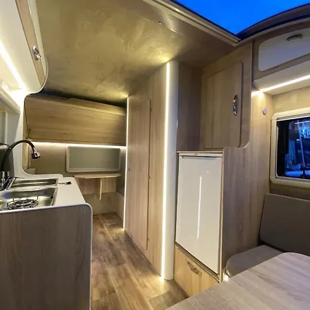 Готель Renka Holidays And Caravans