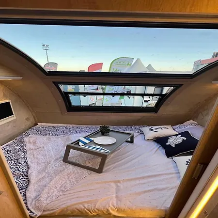 Готель Renka Holidays And Caravans