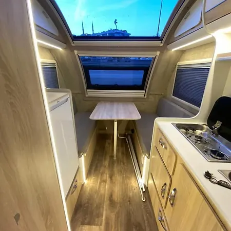 Готель Renka Holidays And Caravans